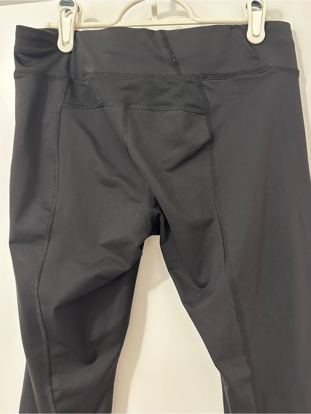 Arc'teryx Black Athletic Capris with Reflective Accents Size Medium Women’s - Picture 8 of 13